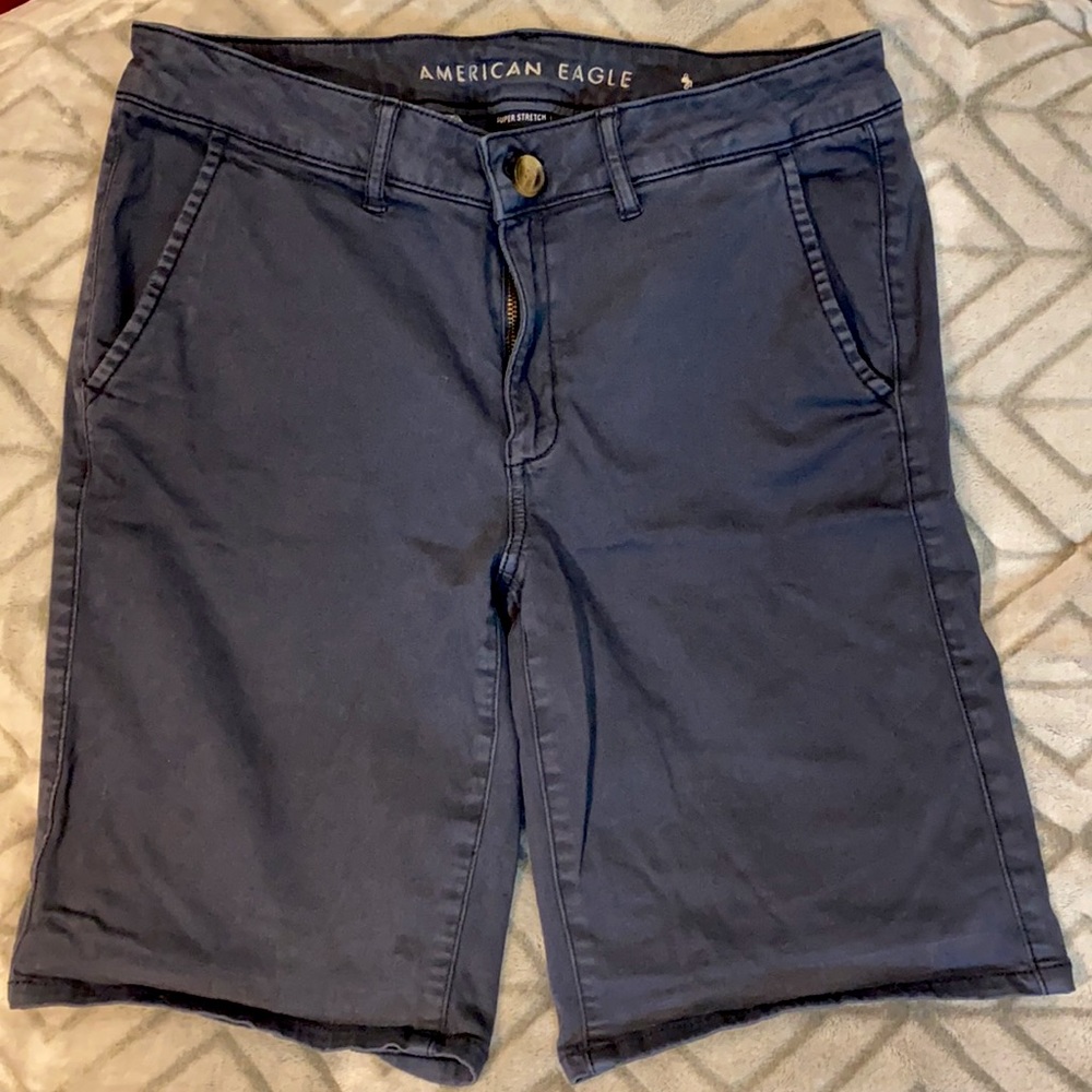 American Eagle Skinny Bermuda Short size 12